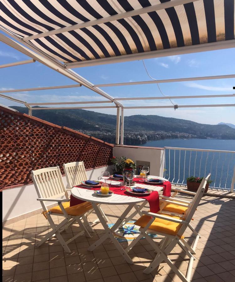 Bella Vista House-Sorrento Coast - Free Parking-Solarium Διαμέρισμα Vico Equense Εξωτερικό φωτογραφία