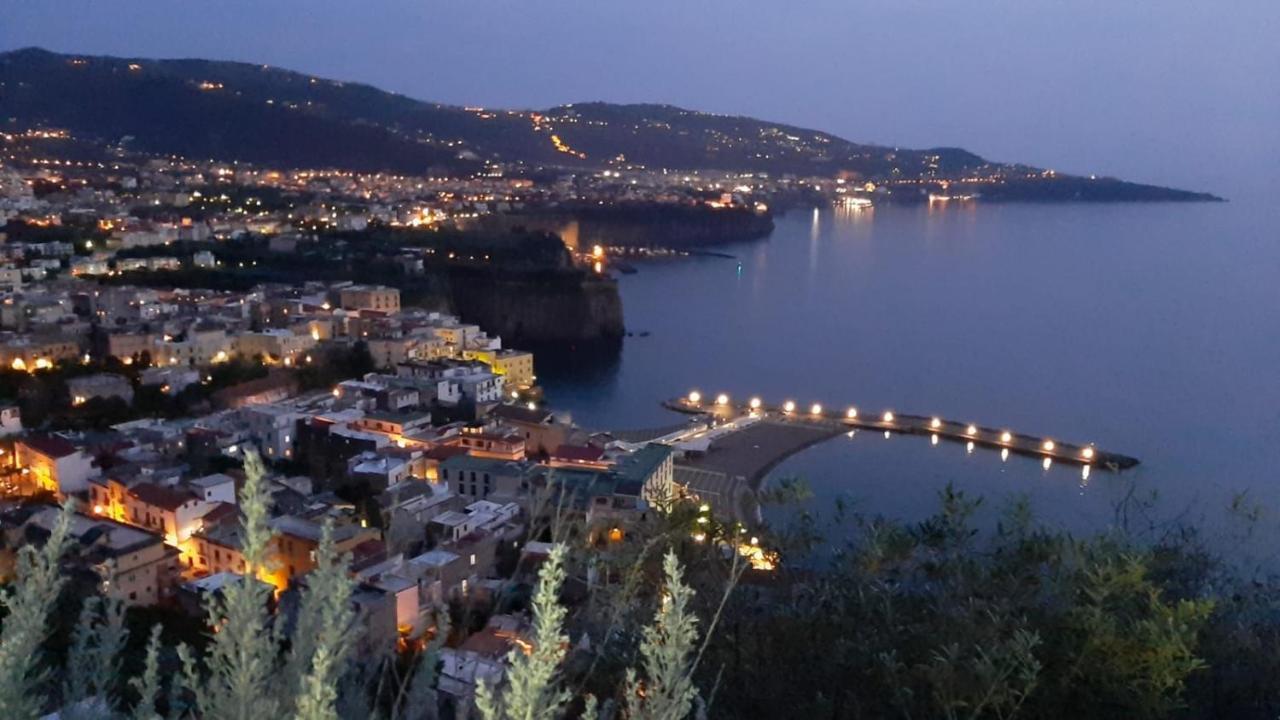 Bella Vista House-Sorrento Coast - Free Parking-Solarium Διαμέρισμα Vico Equense Εξωτερικό φωτογραφία