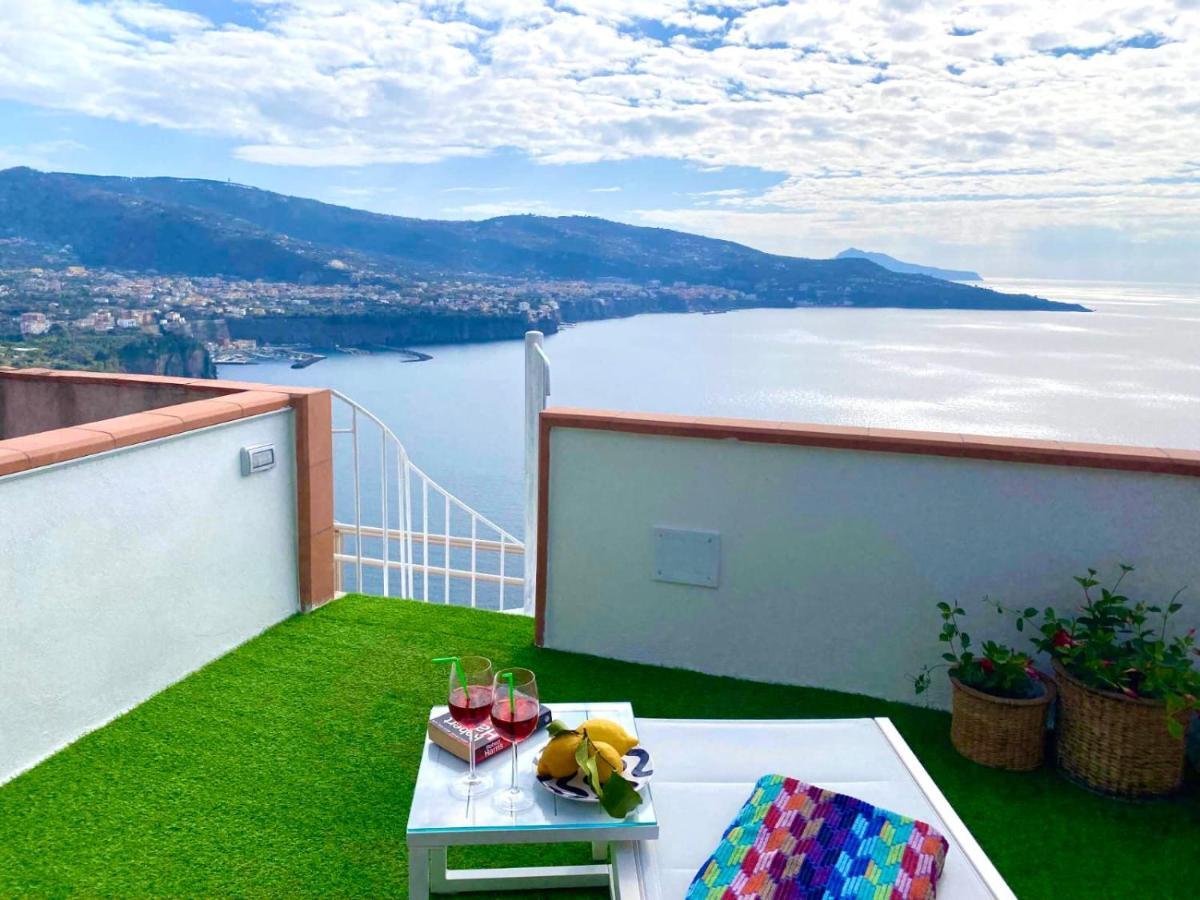 Bella Vista House-Sorrento Coast - Free Parking-Solarium Διαμέρισμα Vico Equense Εξωτερικό φωτογραφία